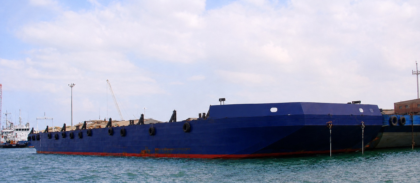 70 m-Class Heavy Deck Cargo Barge